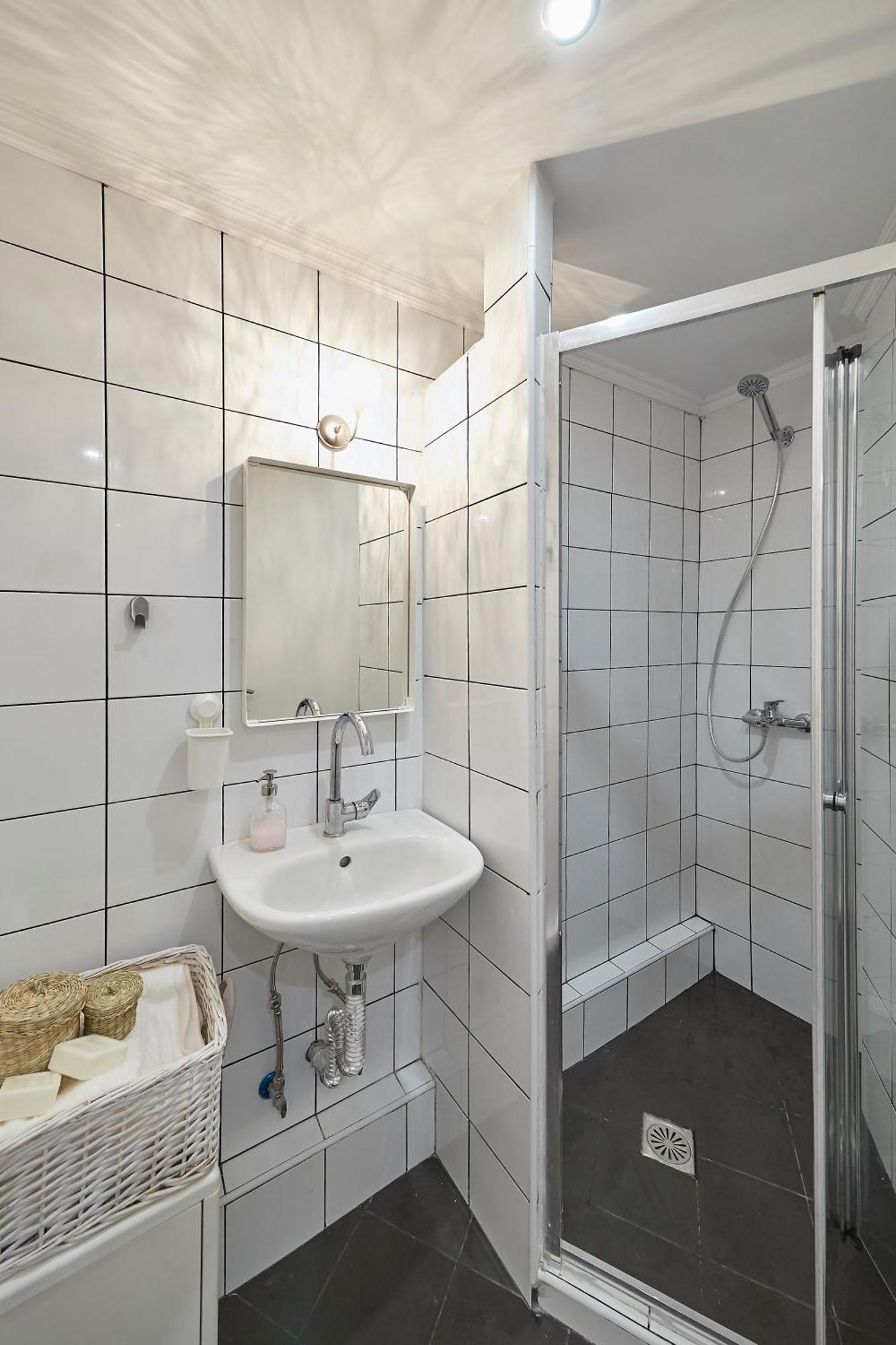 Bright Bright A Central Apartment With Balcony سالونيك المظهر الخارجي الصورة